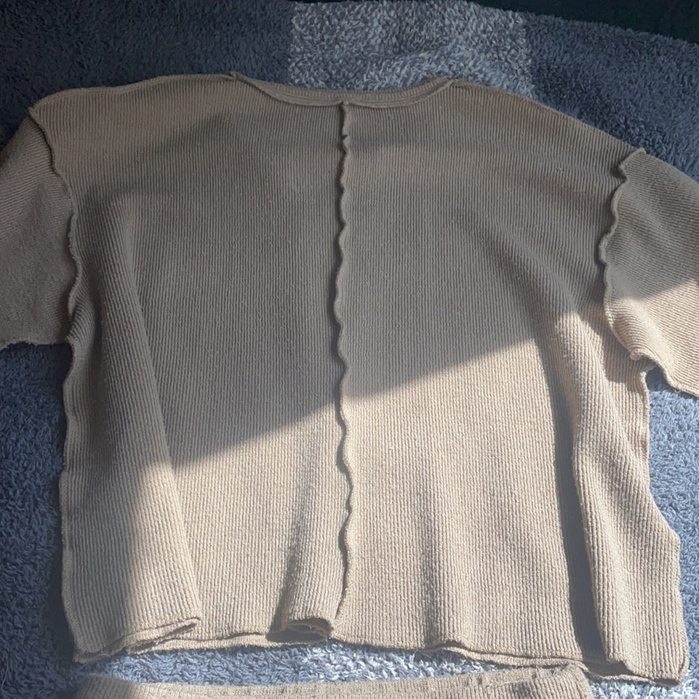 Lounge Set - image 6